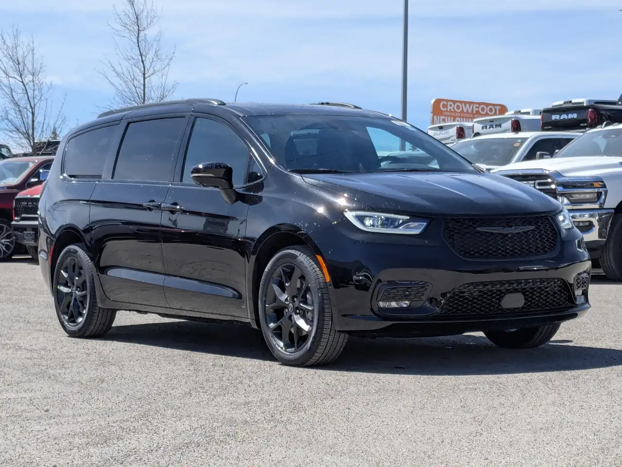 Chrysler Pacifica photo Chrysler Pacifica