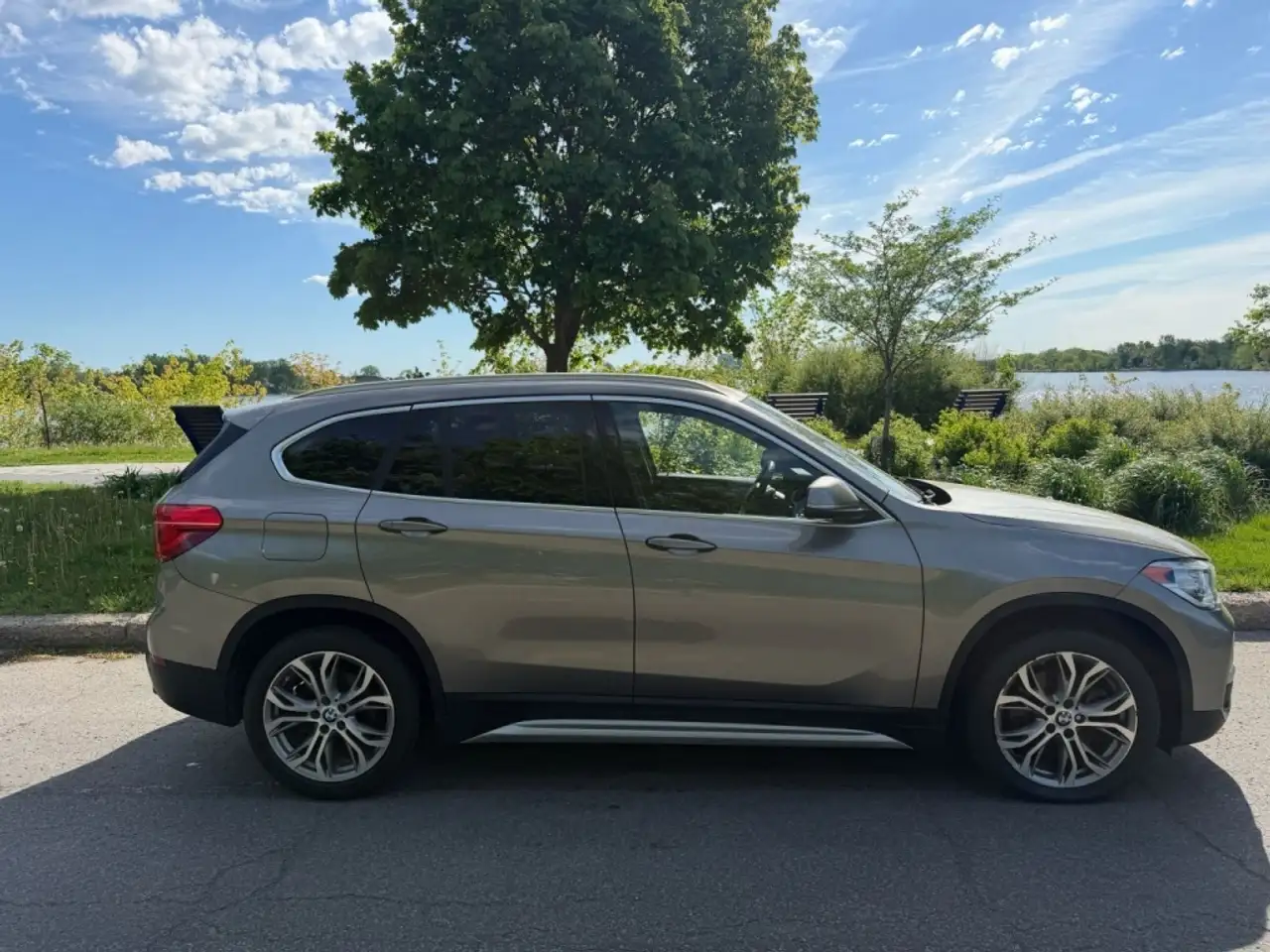 BMW X1 снимка BMW X1
