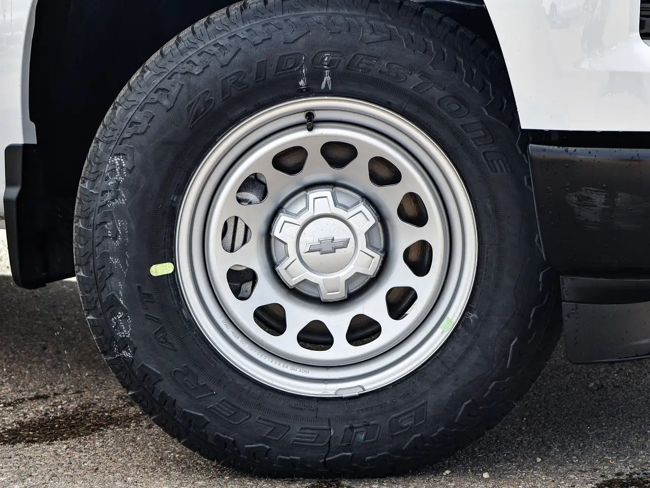 Chevrolet Silverado 1500 снимка Chevrolet Silverado 1500