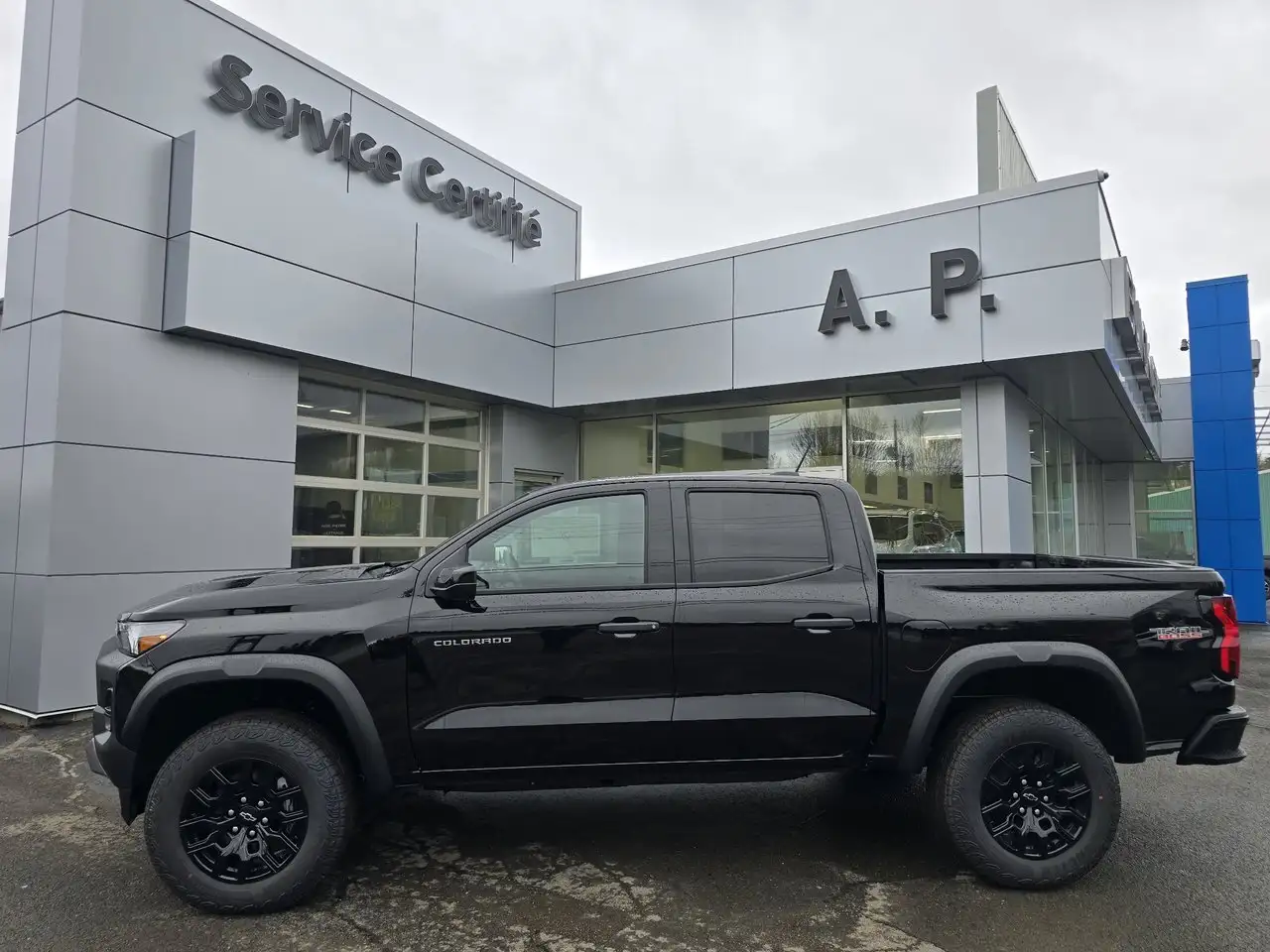 Chevrolet Colorado снимка Chevrolet Colorado