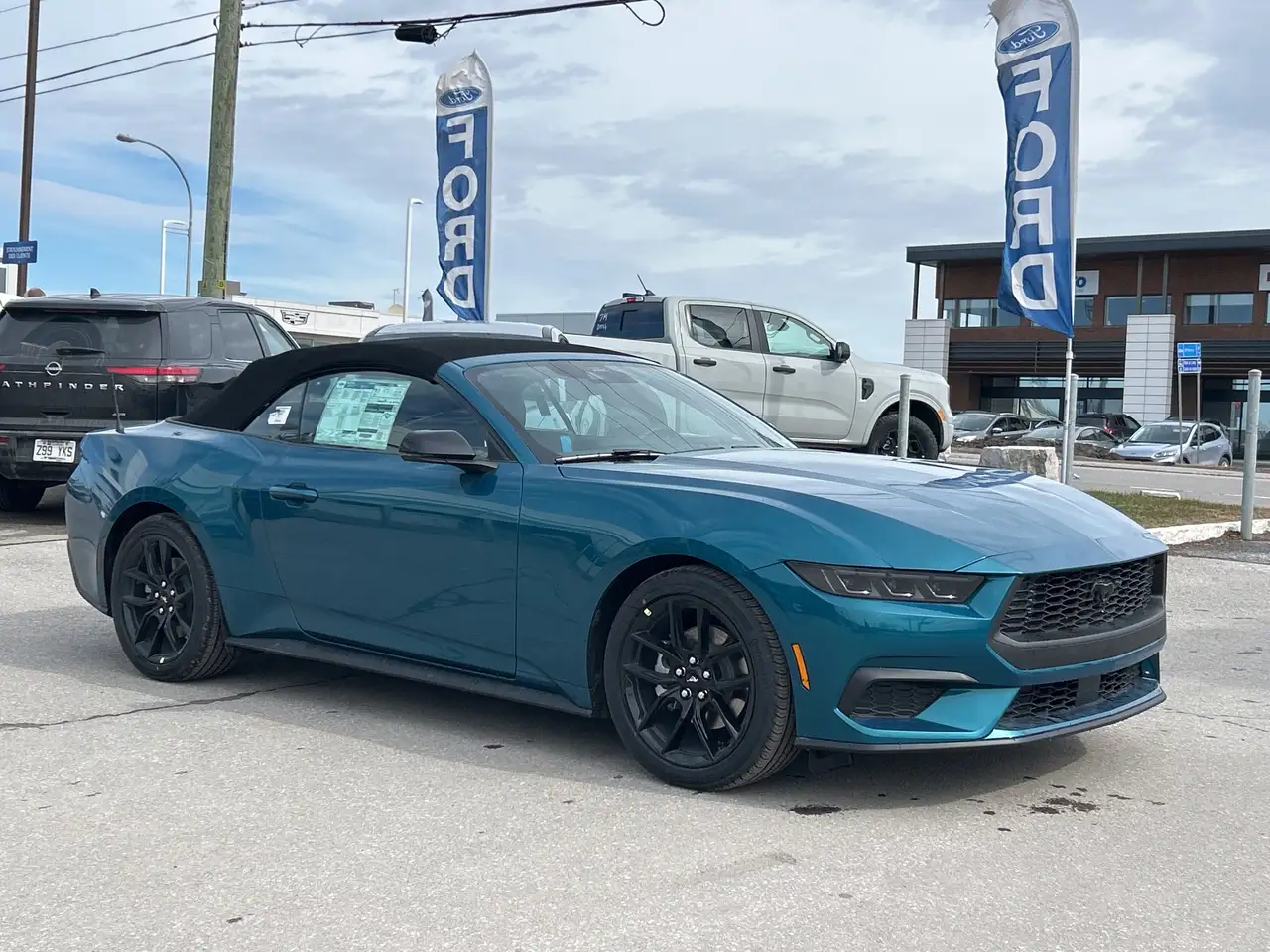 Ford Mustang photo Ford Mustang