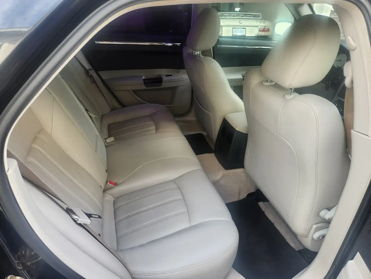 Chrysler 300 photo Chrysler 300