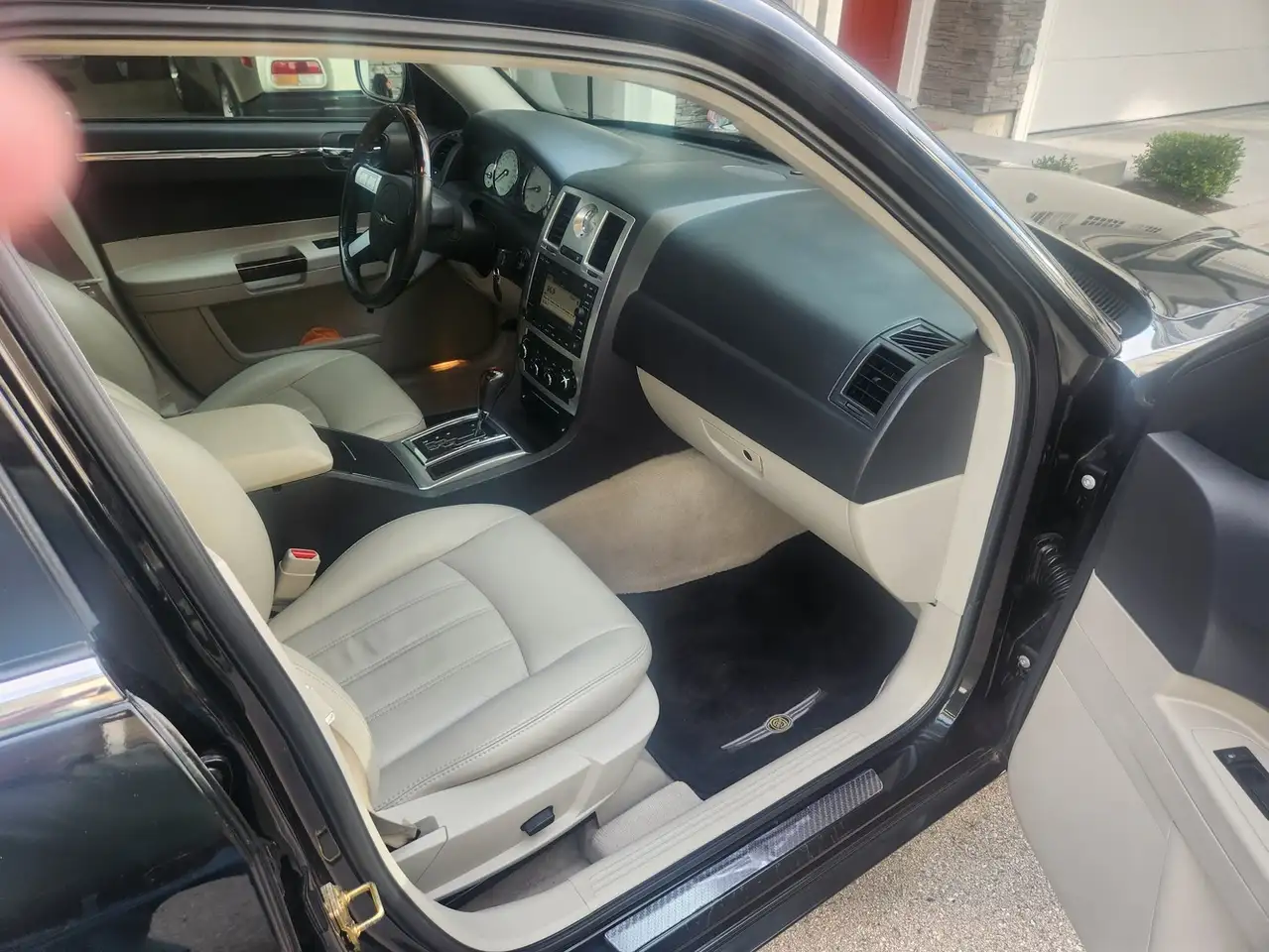 Chrysler 300 photo Chrysler 300