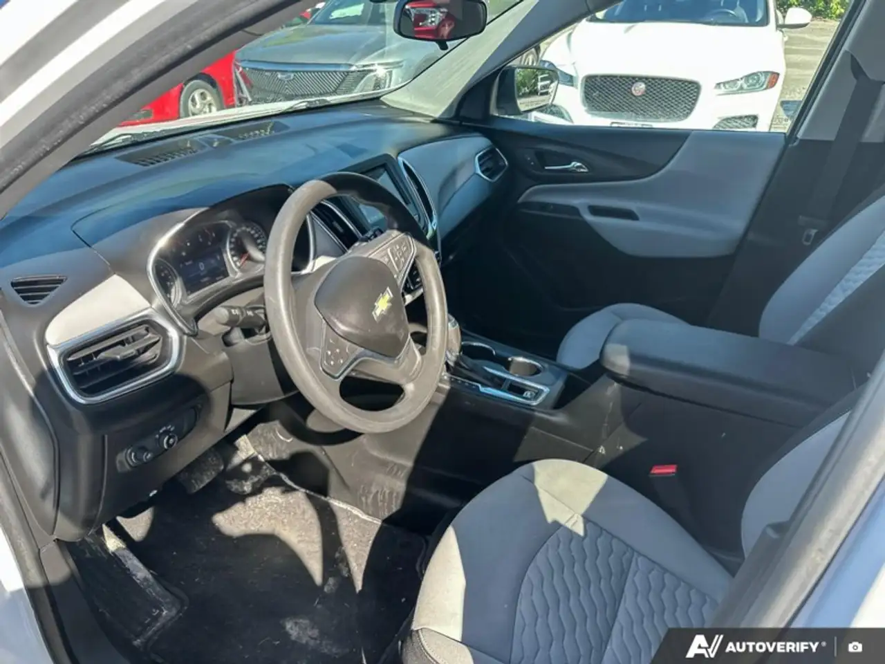 Chevrolet Equinox снимка Chevrolet Equinox