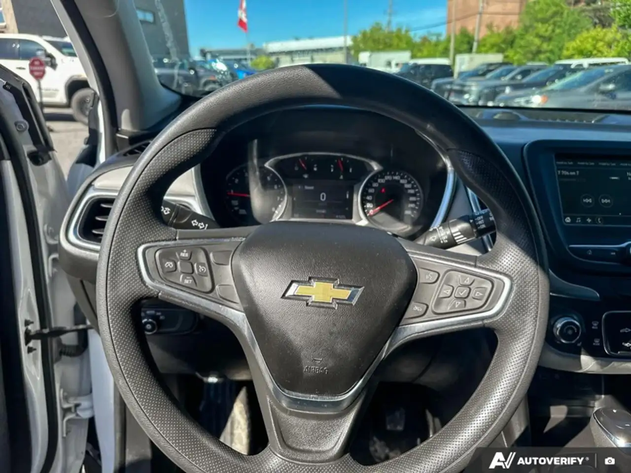 Chevrolet Equinox снимка Chevrolet Equinox