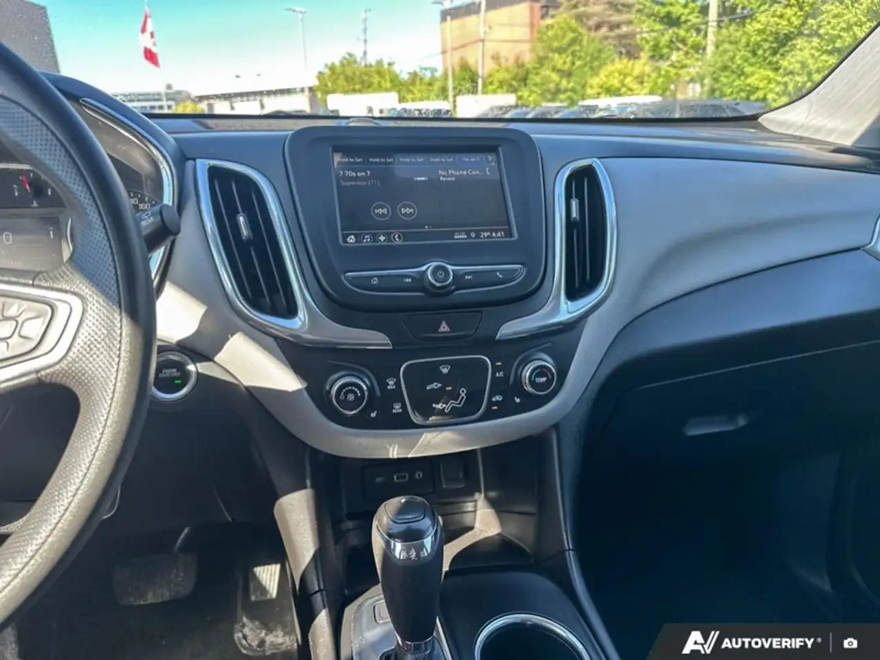 Chevrolet Equinox снимка Chevrolet Equinox