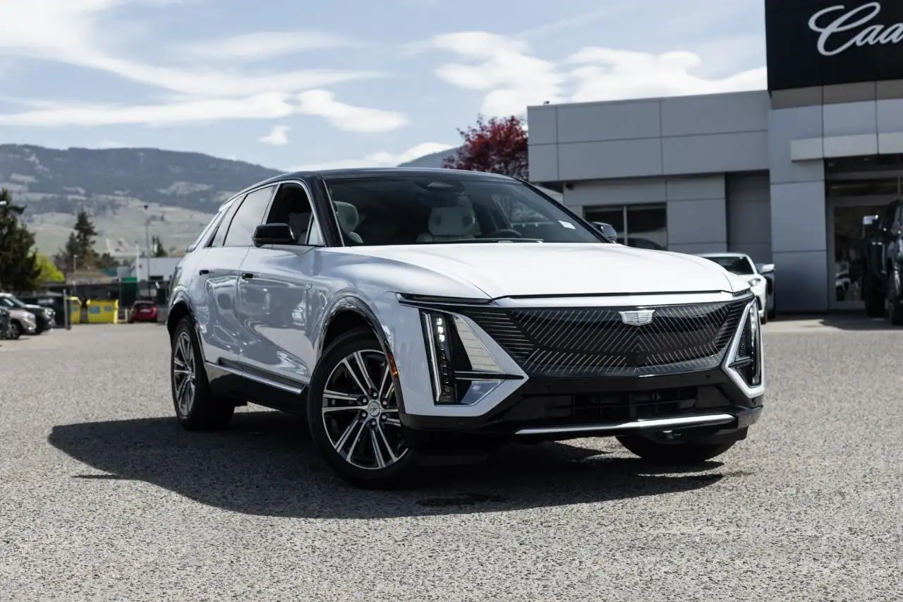 Cadillac Lyriq снимка Cadillac Lyriq