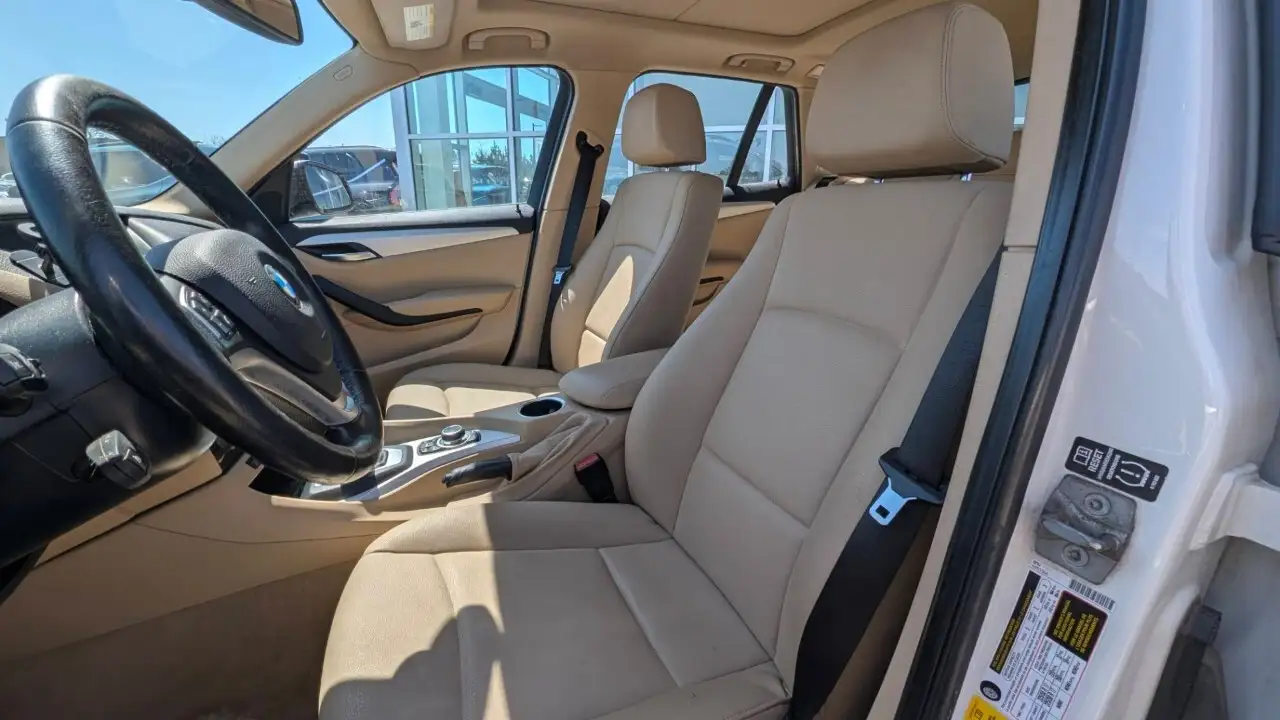 BMW X1 photo BMW X1