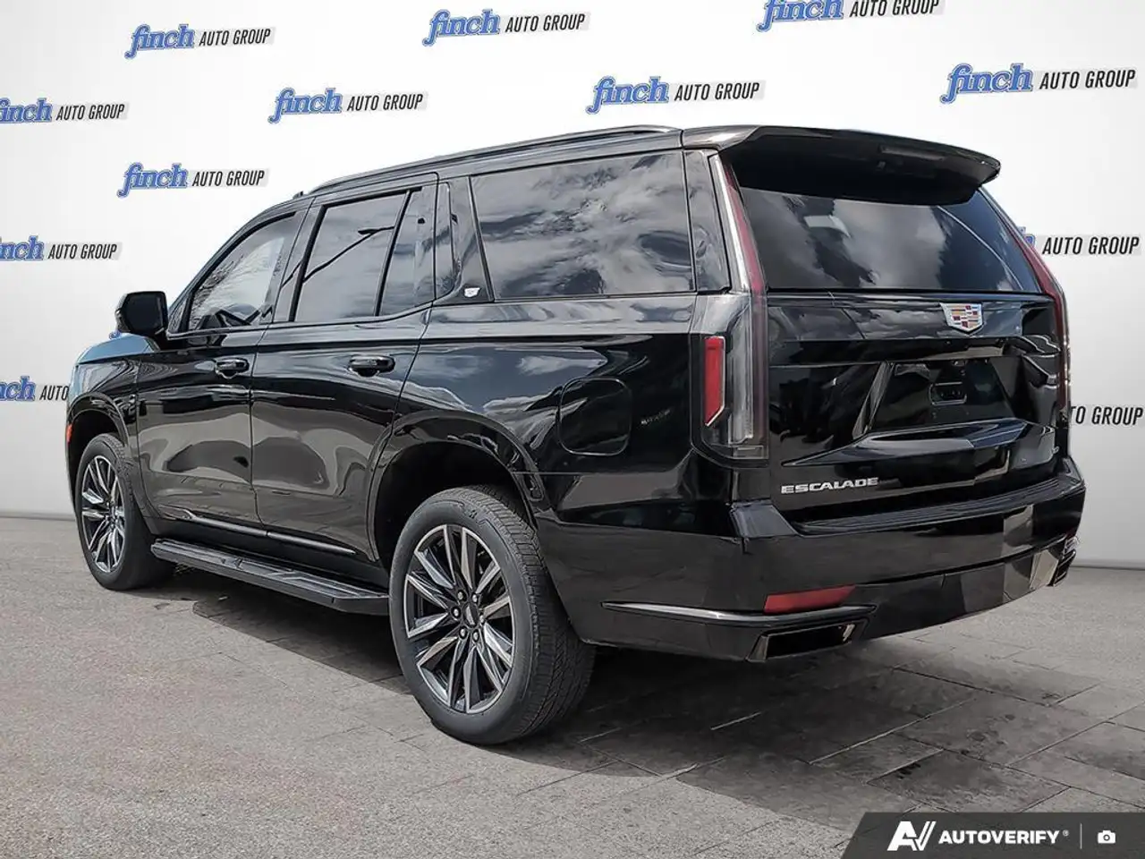 Cadillac Escalade photo Cadillac Escalade