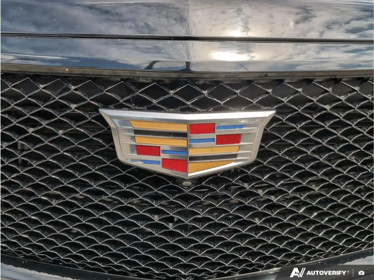 Cadillac Escalade photo Cadillac Escalade