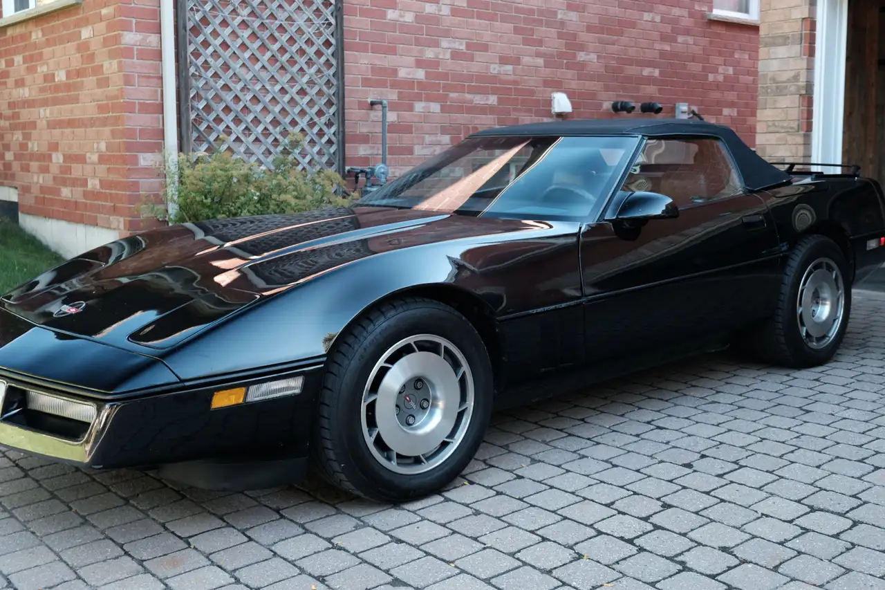 Chevrolet Corvette снимка Chevrolet Corvette