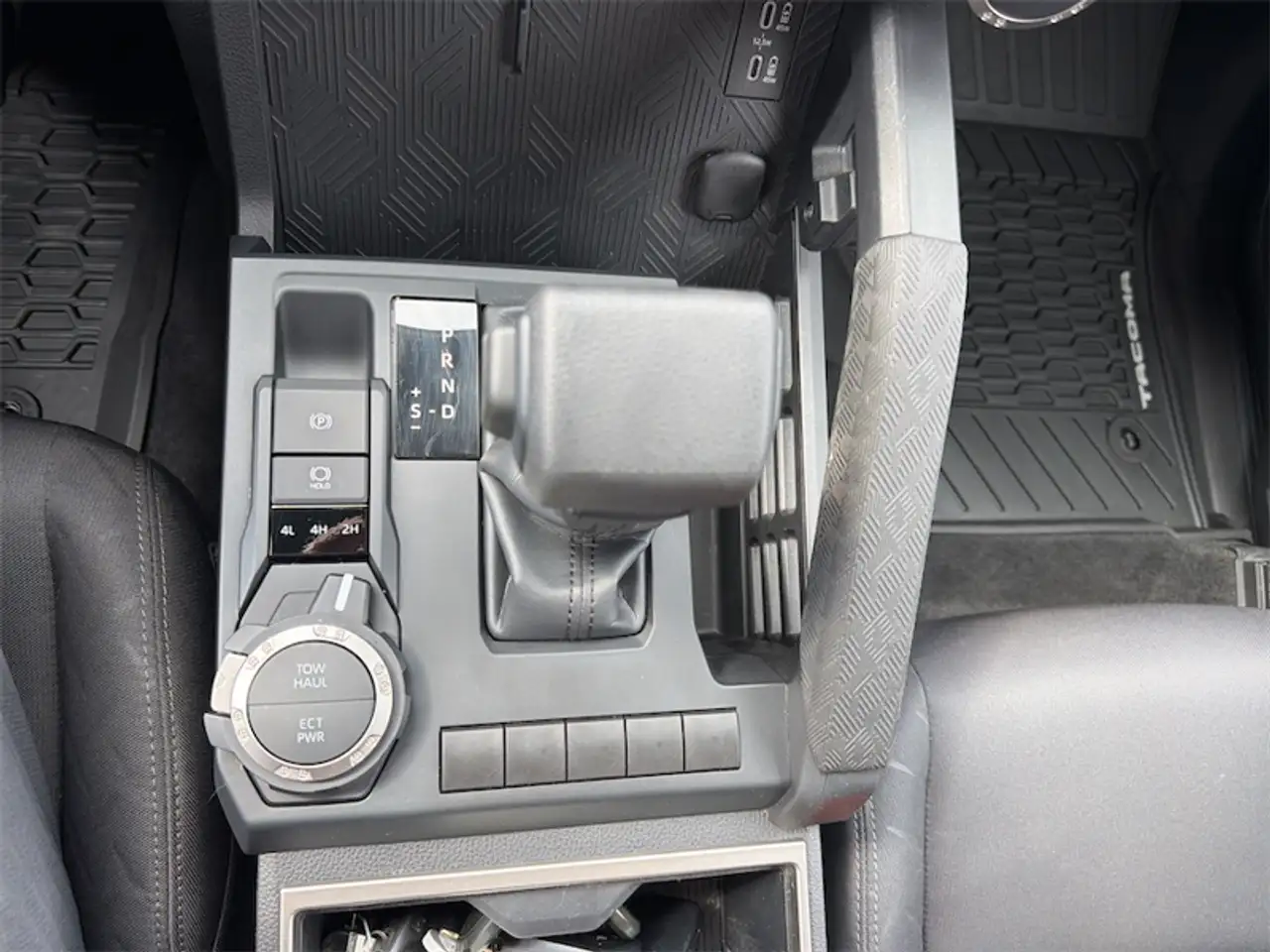 Toyota Tacoma снимка Toyota Tacoma