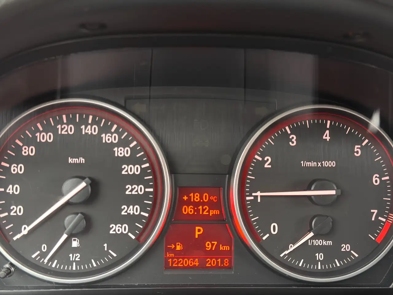 BMW X1 снимка BMW X1