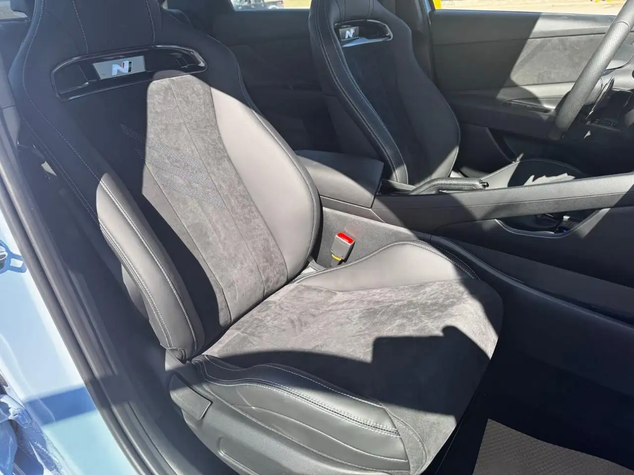 Hyundai ELANTRA снимка Hyundai ELANTRA