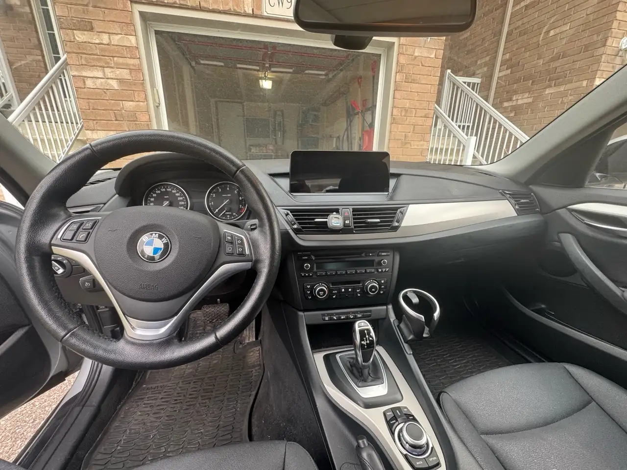 BMW X1 снимка BMW X1