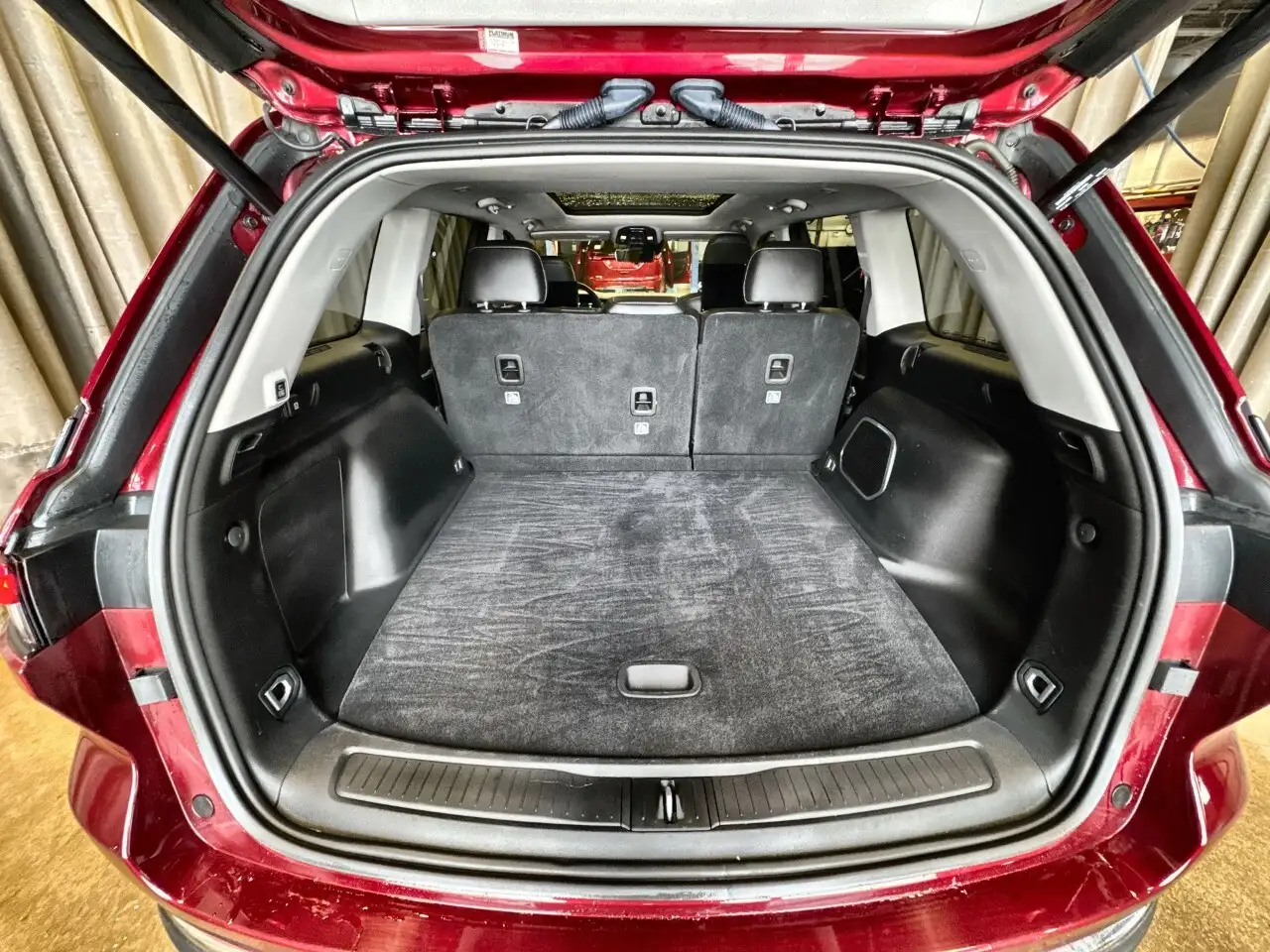 Jeep Grand Cherokee снимка Jeep Grand Cherokee