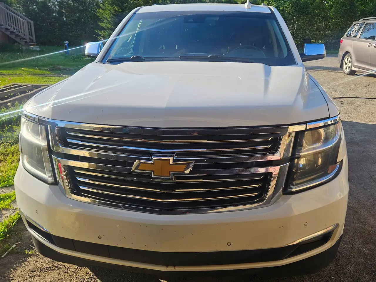 Chevrolet Suburban снимка Chevrolet Suburban
