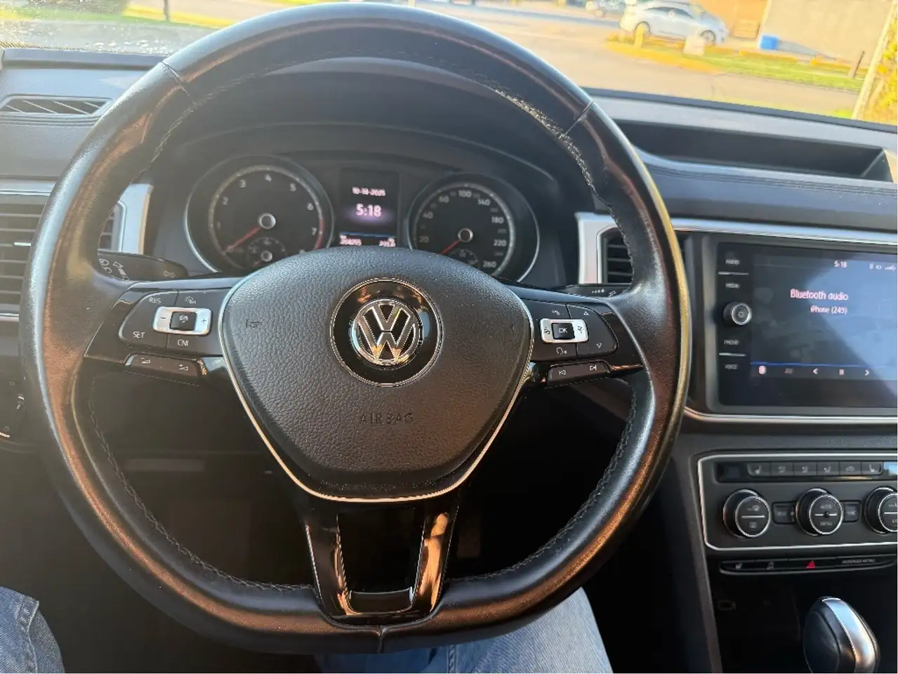 Volkswagen Atlas снимка Volkswagen Atlas