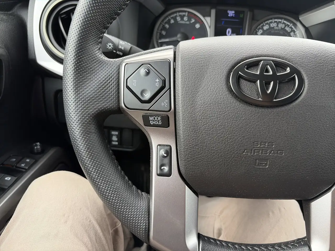 Toyota Tacoma photo Toyota Tacoma
