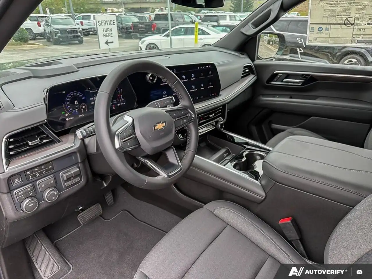 Chevrolet Tahoe снимка Chevrolet Tahoe