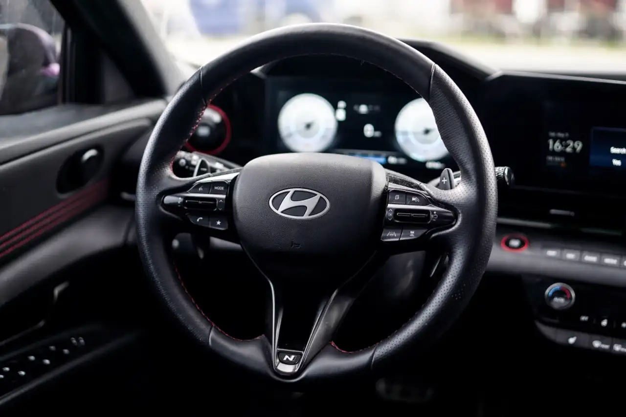 Hyundai ELANTRA снимка Hyundai ELANTRA