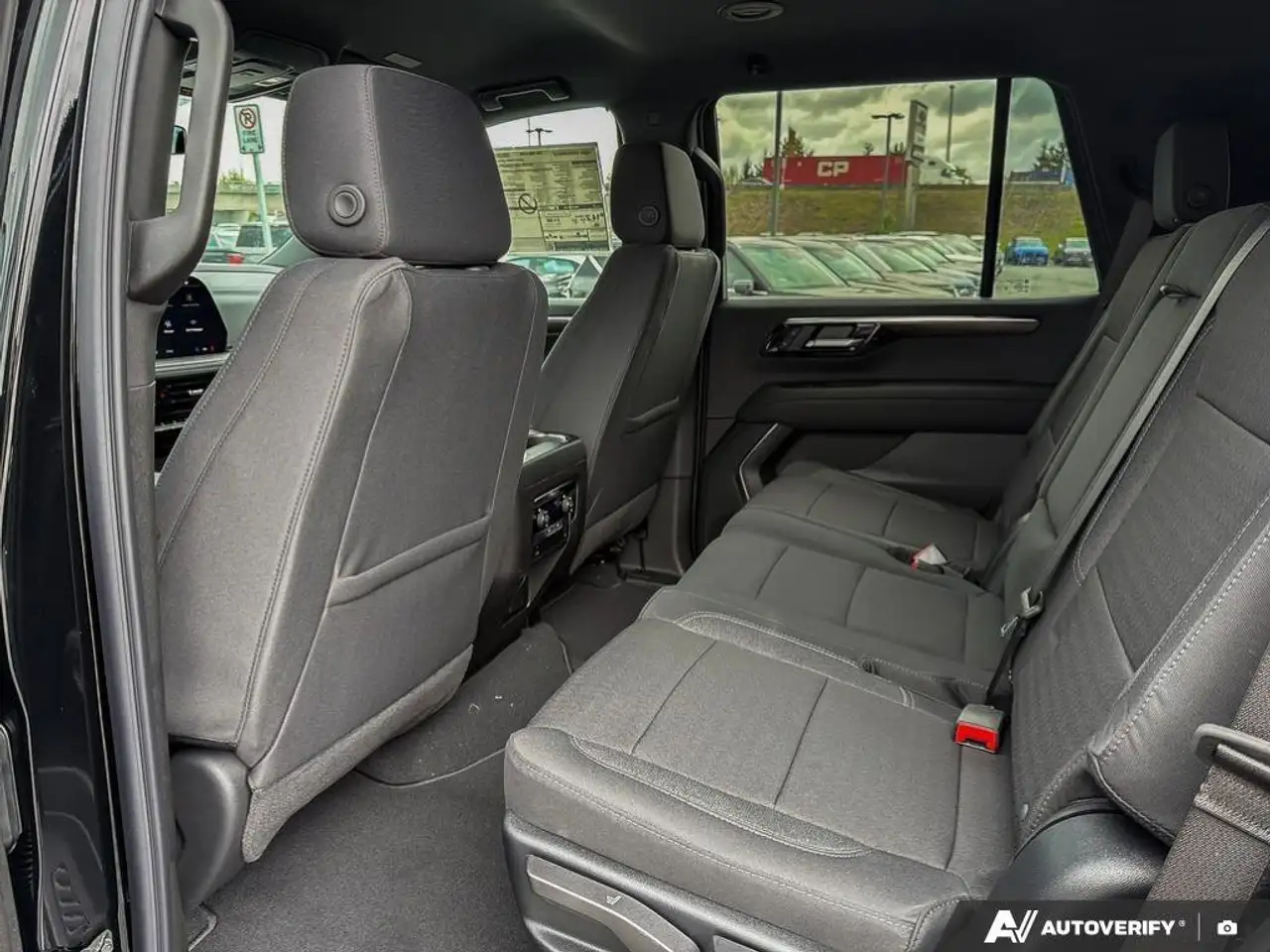 Chevrolet Tahoe снимка Chevrolet Tahoe