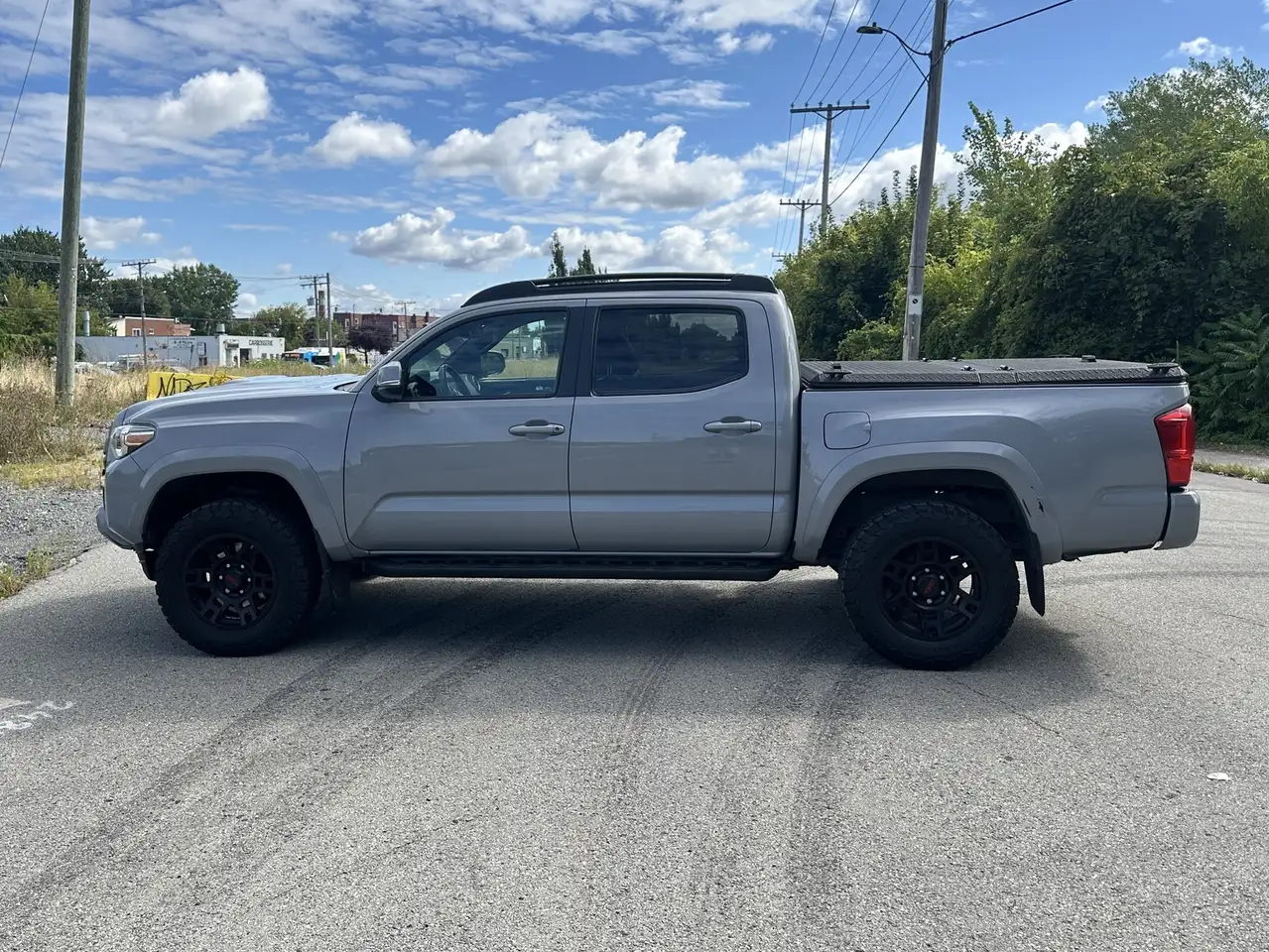 Toyota Tacoma снимка Toyota Tacoma