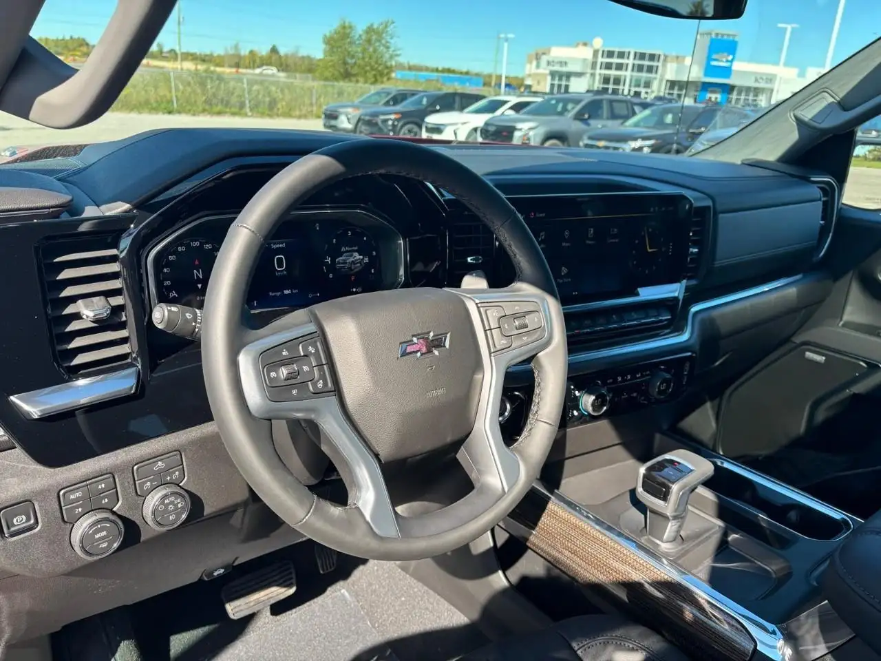 Chevrolet Silverado 1500 снимка Chevrolet Silverado 1500