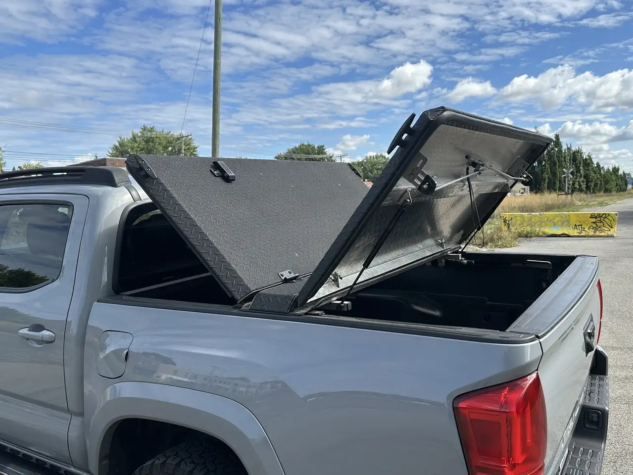 Toyota Tacoma снимка Toyota Tacoma