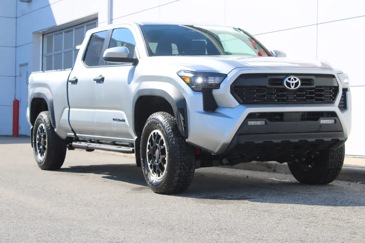 Toyota Tacoma снимка Toyota Tacoma