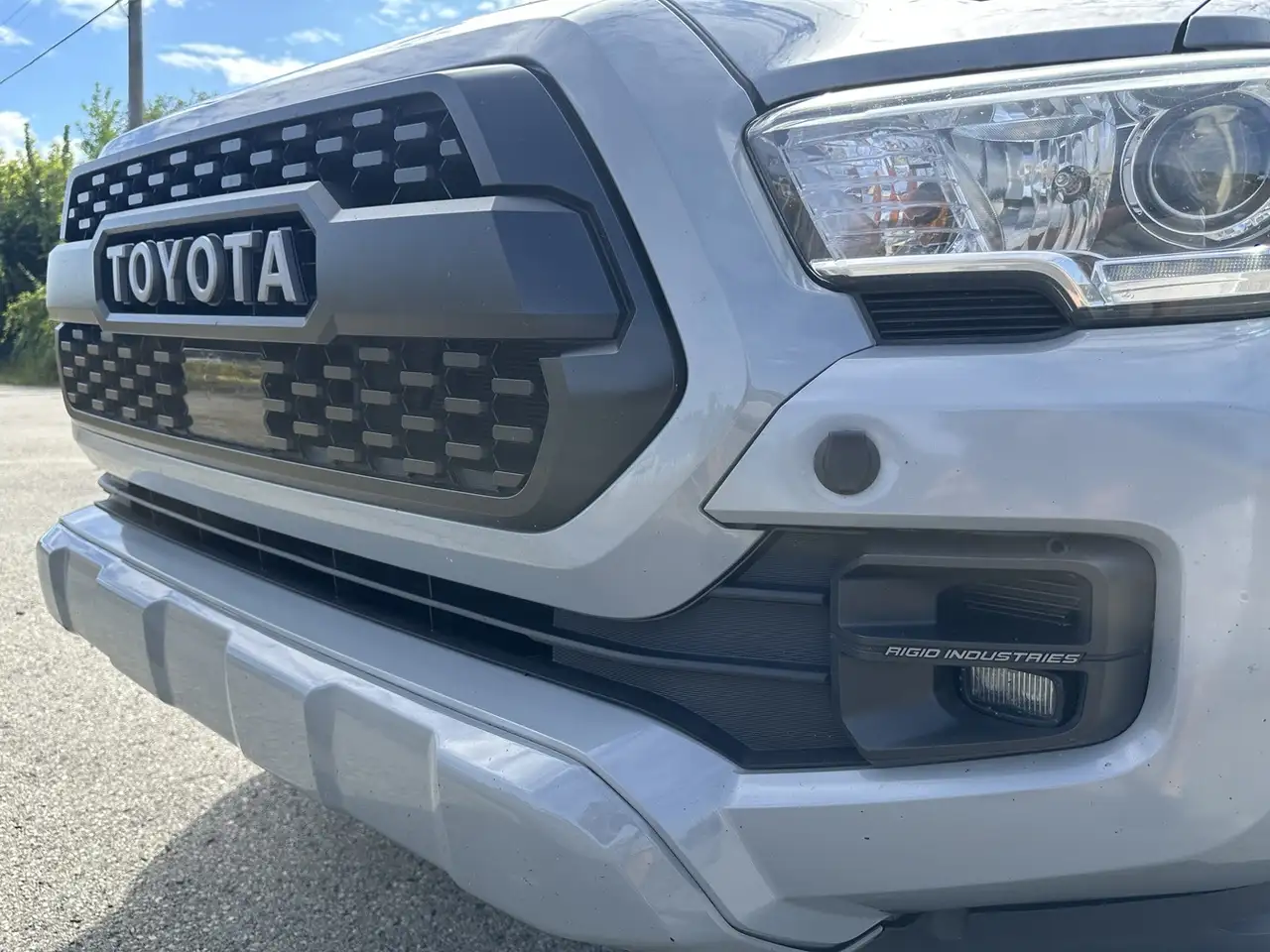 Toyota Tacoma снимка Toyota Tacoma