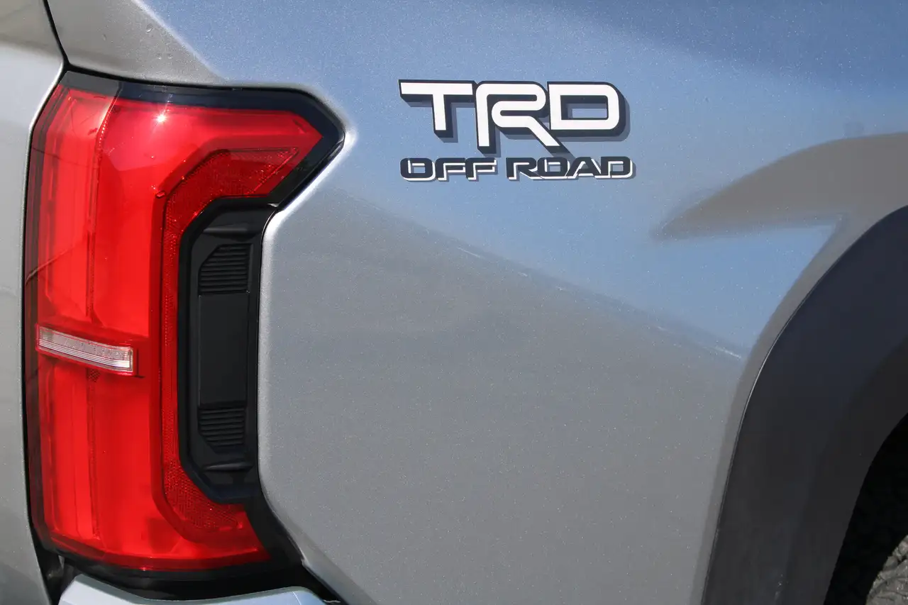 Toyota Tacoma снимка Toyota Tacoma