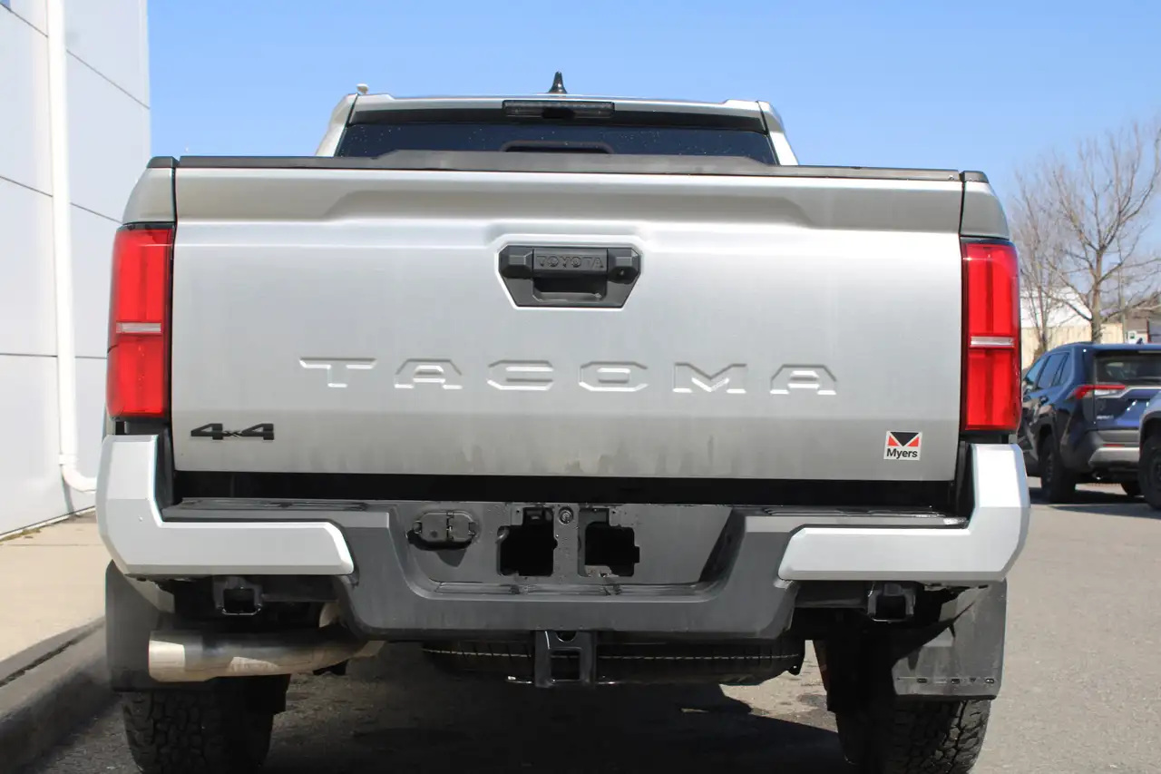 Toyota Tacoma снимка Toyota Tacoma