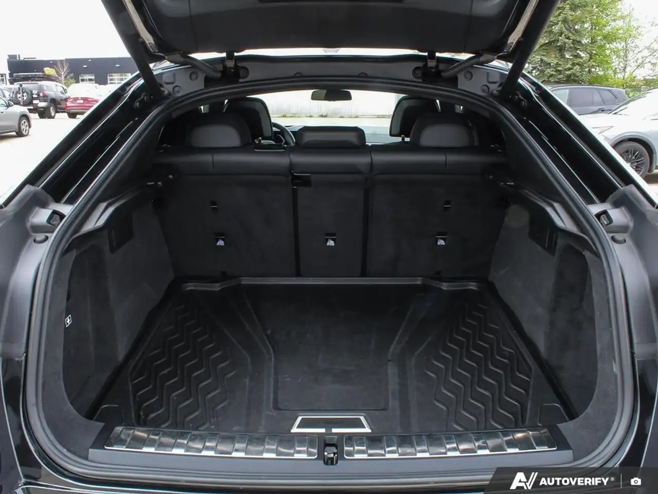 BMW X6 снимка BMW X6