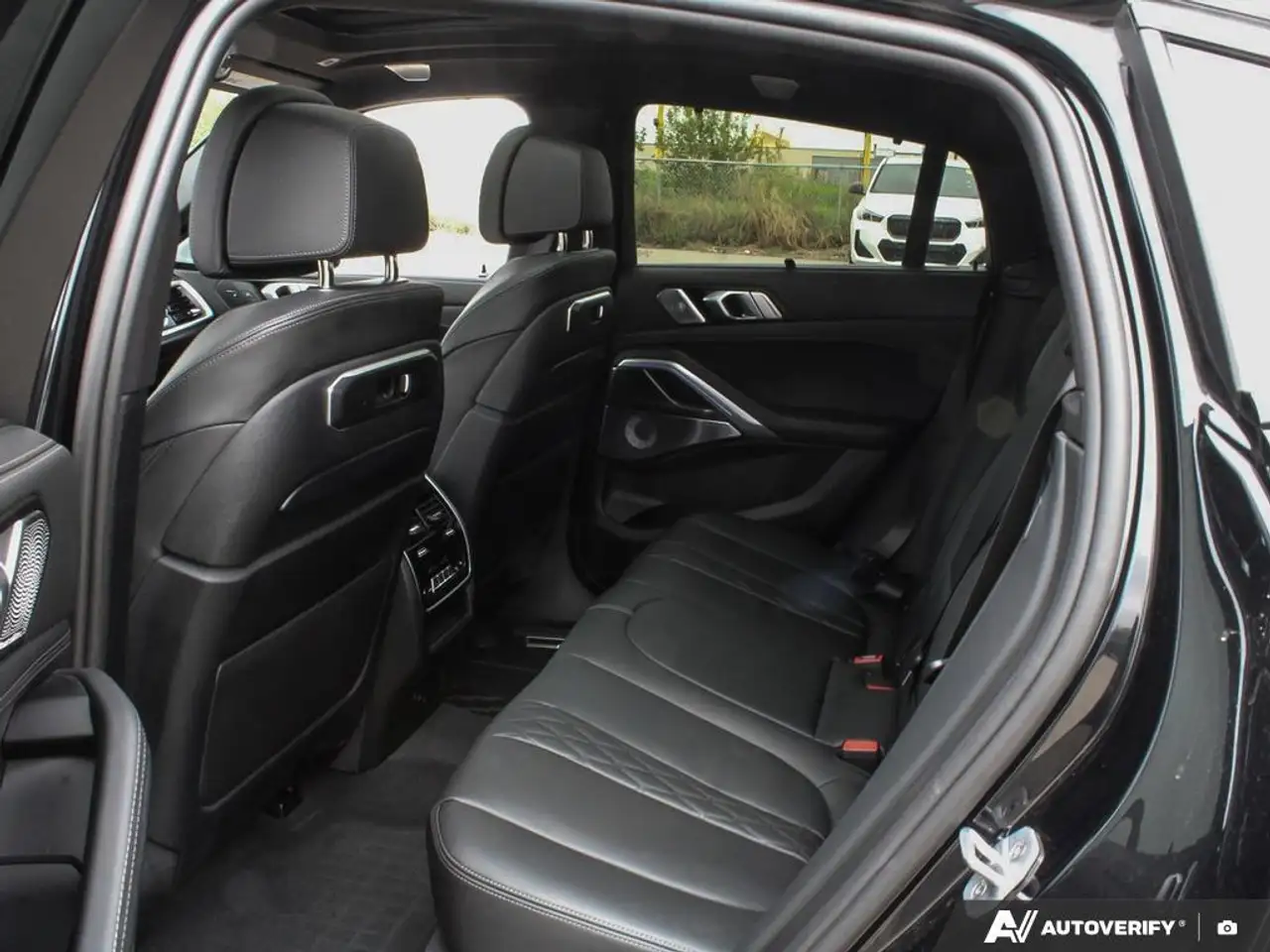 BMW X6 снимка BMW X6