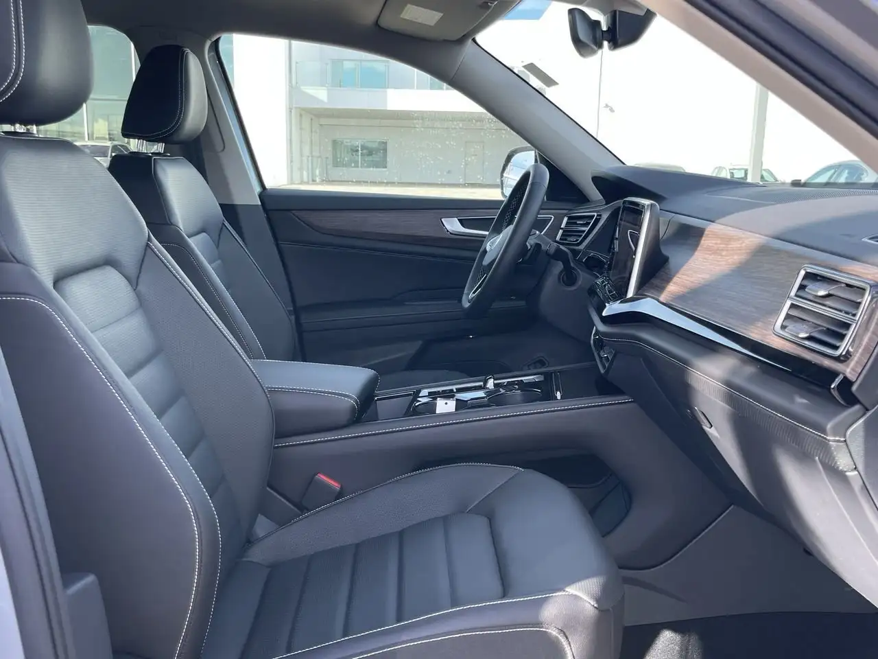 Volkswagen Atlas снимка Volkswagen Atlas
