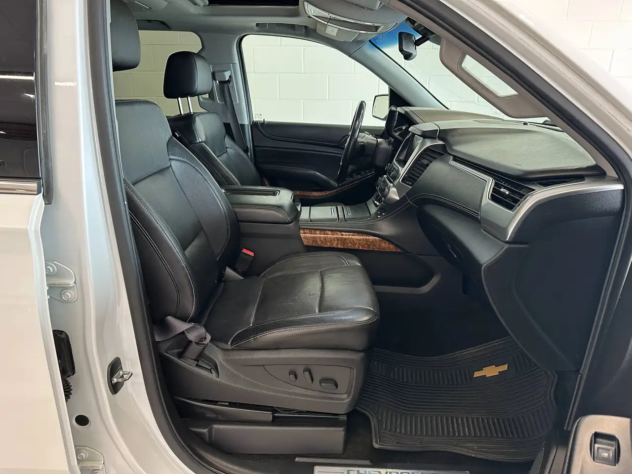 Chevrolet Tahoe photo Chevrolet Tahoe