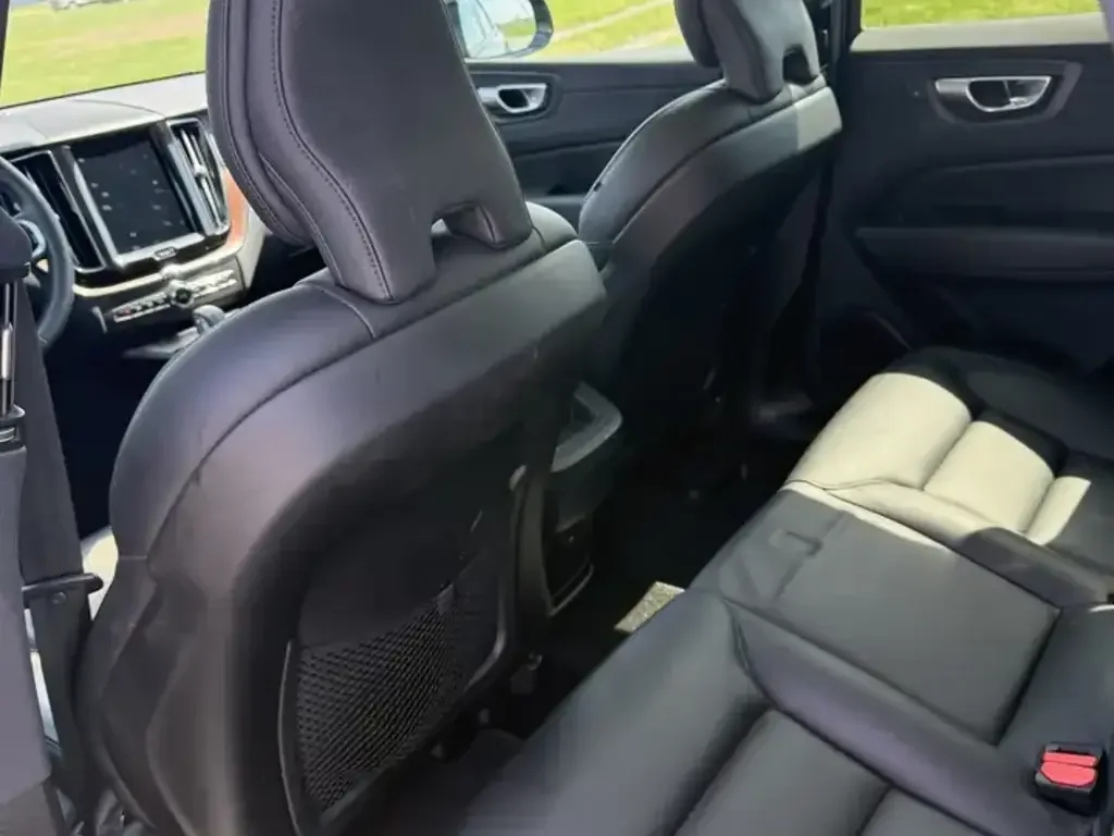 Volvo XC60 снимка Volvo XC60