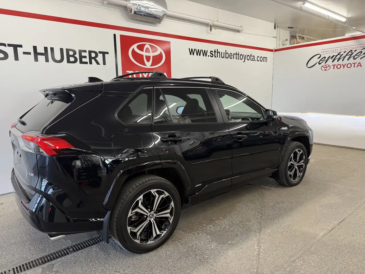 Toyota RAV 4 Prime снимка Toyota RAV 4 Prime