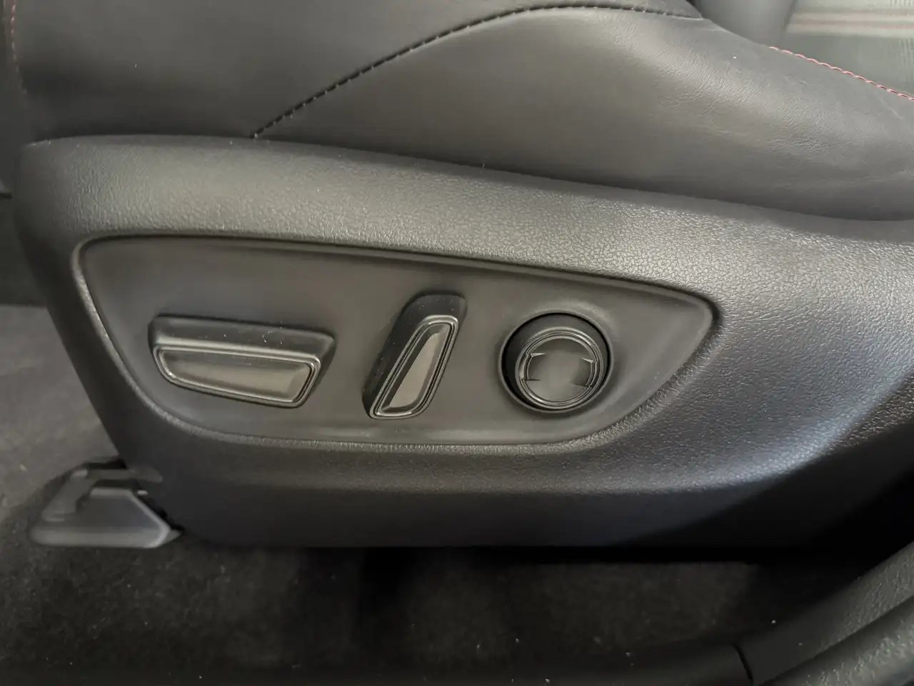 Toyota RAV 4 Prime снимка Toyota RAV 4 Prime