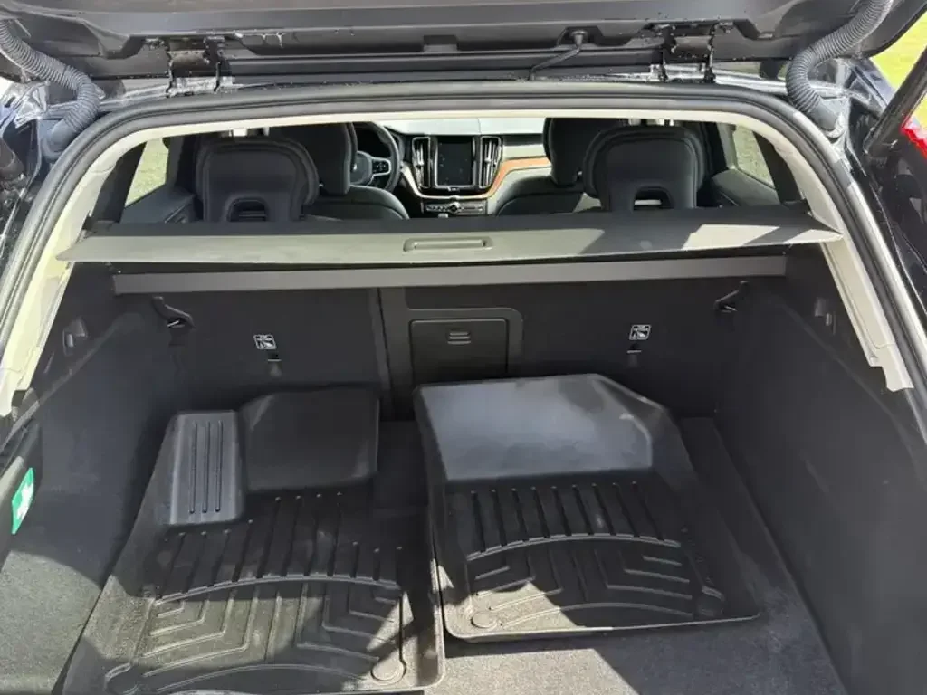 Volvo XC60 снимка Volvo XC60