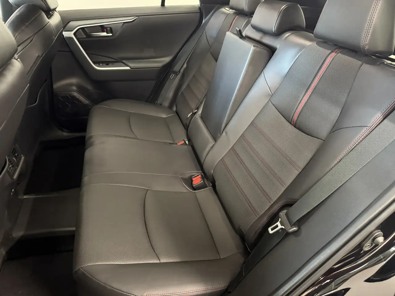Toyota RAV 4 Prime снимка Toyota RAV 4 Prime