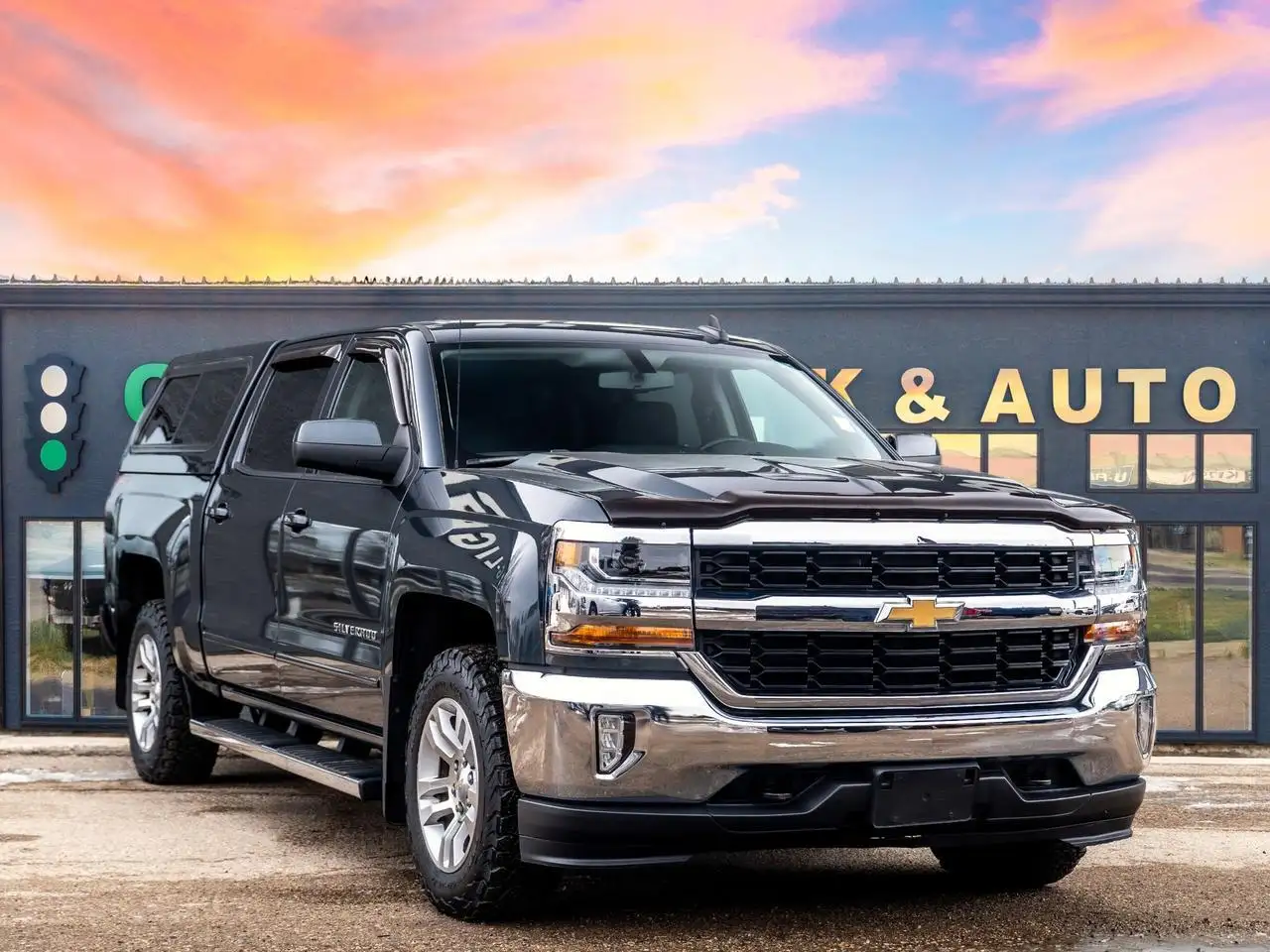 Chevrolet Silverado 1500 photo Chevrolet Silverado 1500