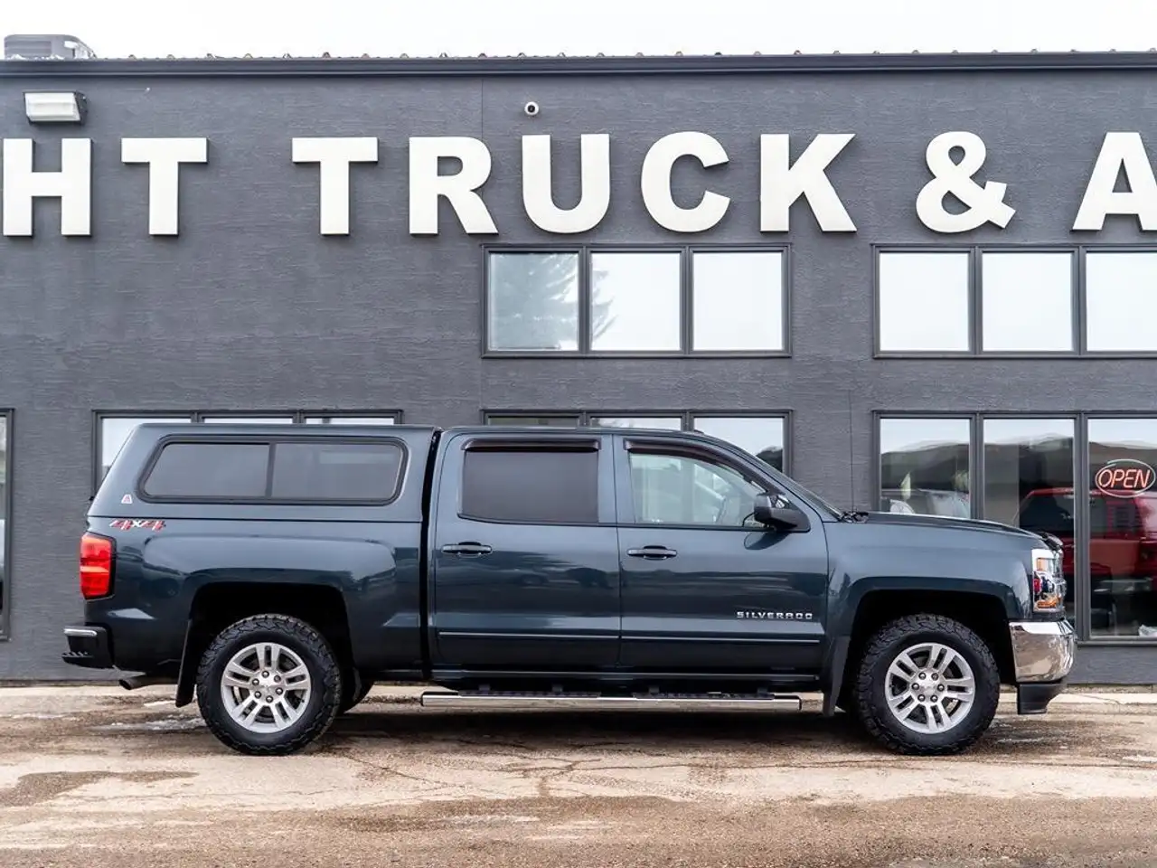 Chevrolet Silverado 1500 photo Chevrolet Silverado 1500