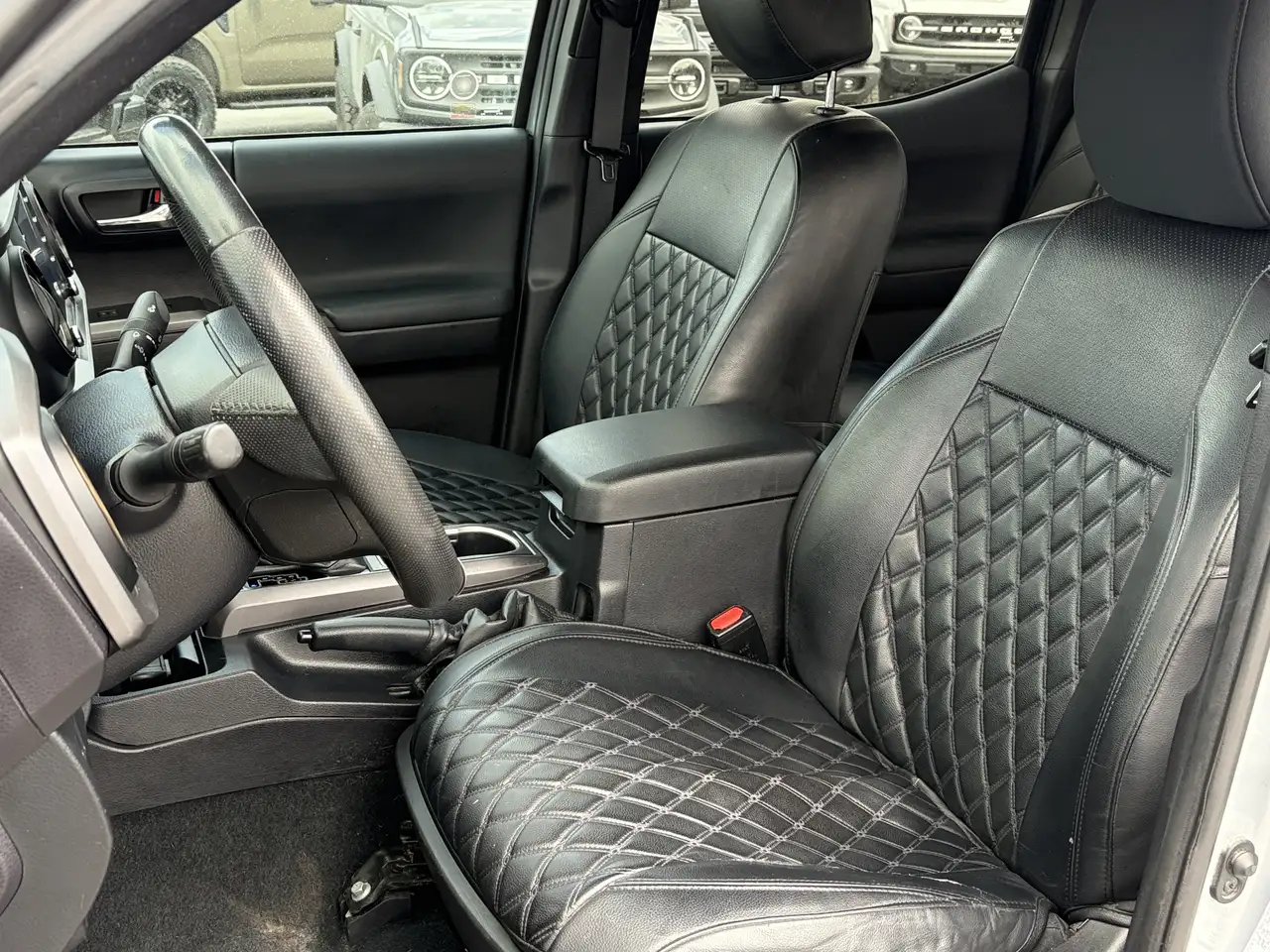 Toyota Tacoma снимка Toyota Tacoma