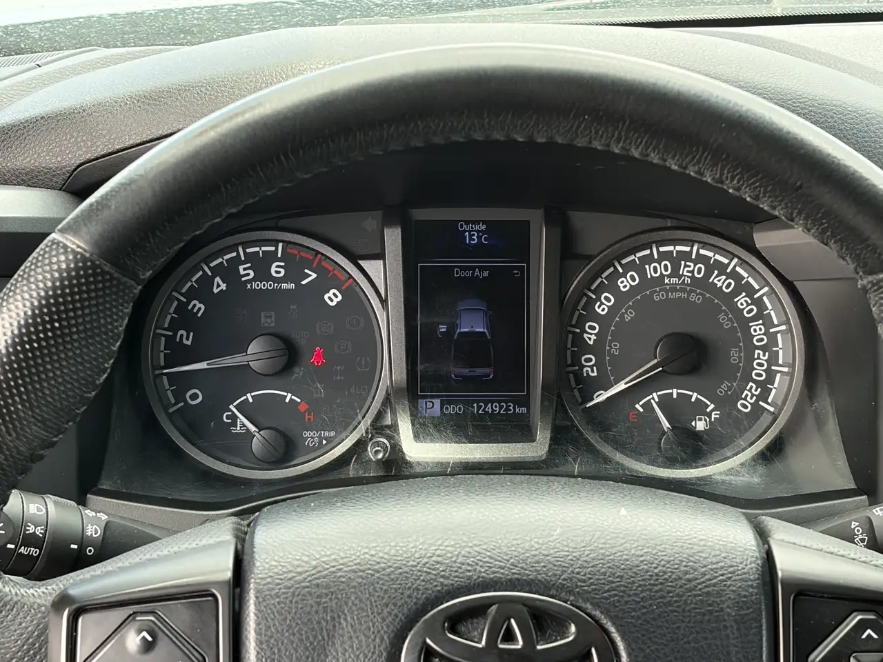 Toyota Tacoma снимка Toyota Tacoma