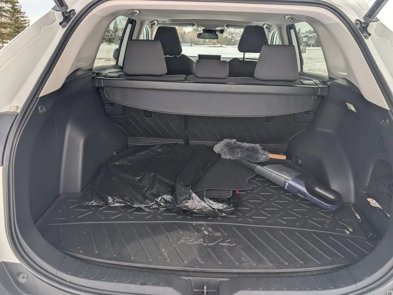 Toyota RAV 4 снимка Toyota RAV 4