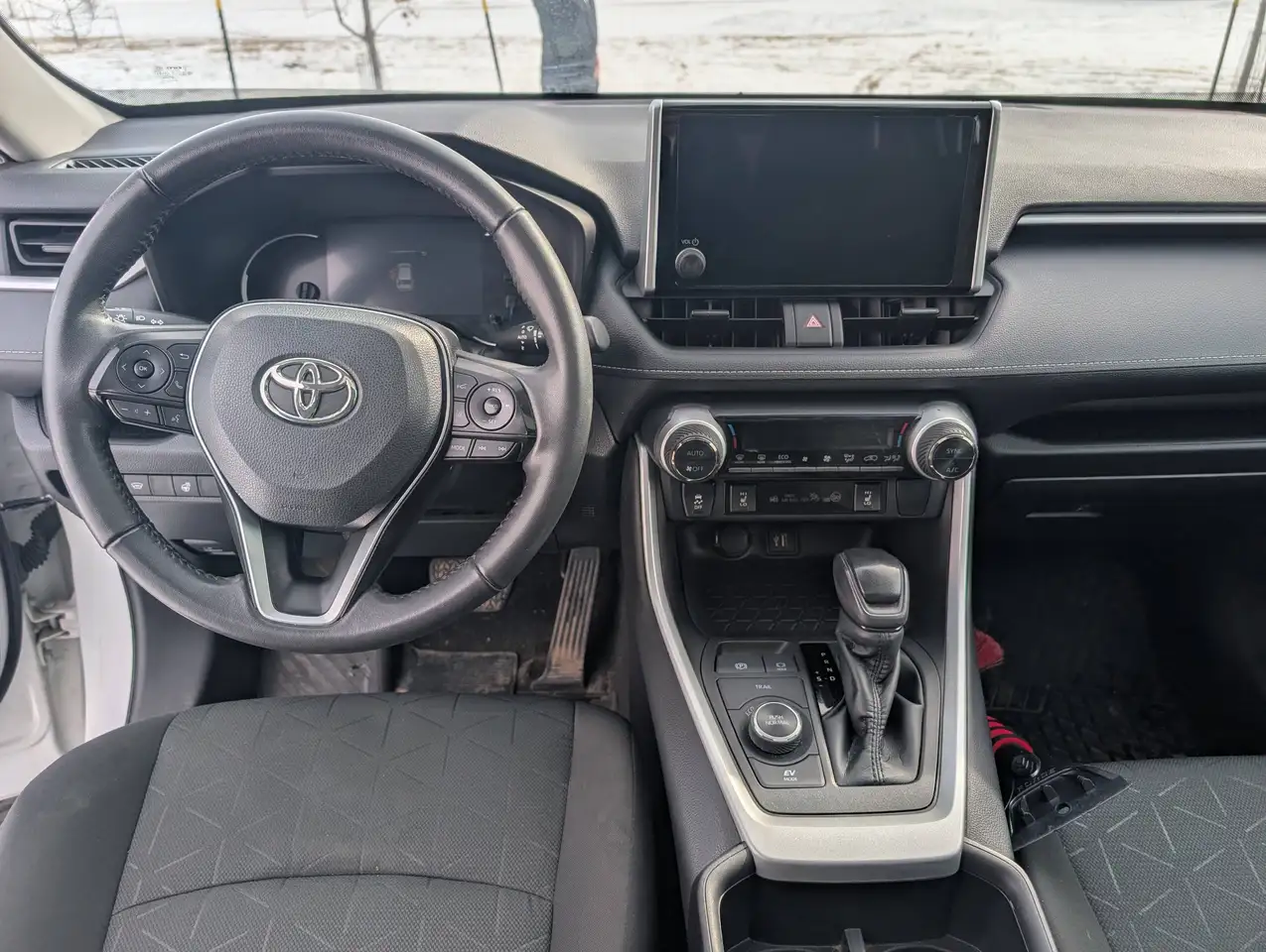Toyota RAV 4 снимка Toyota RAV 4