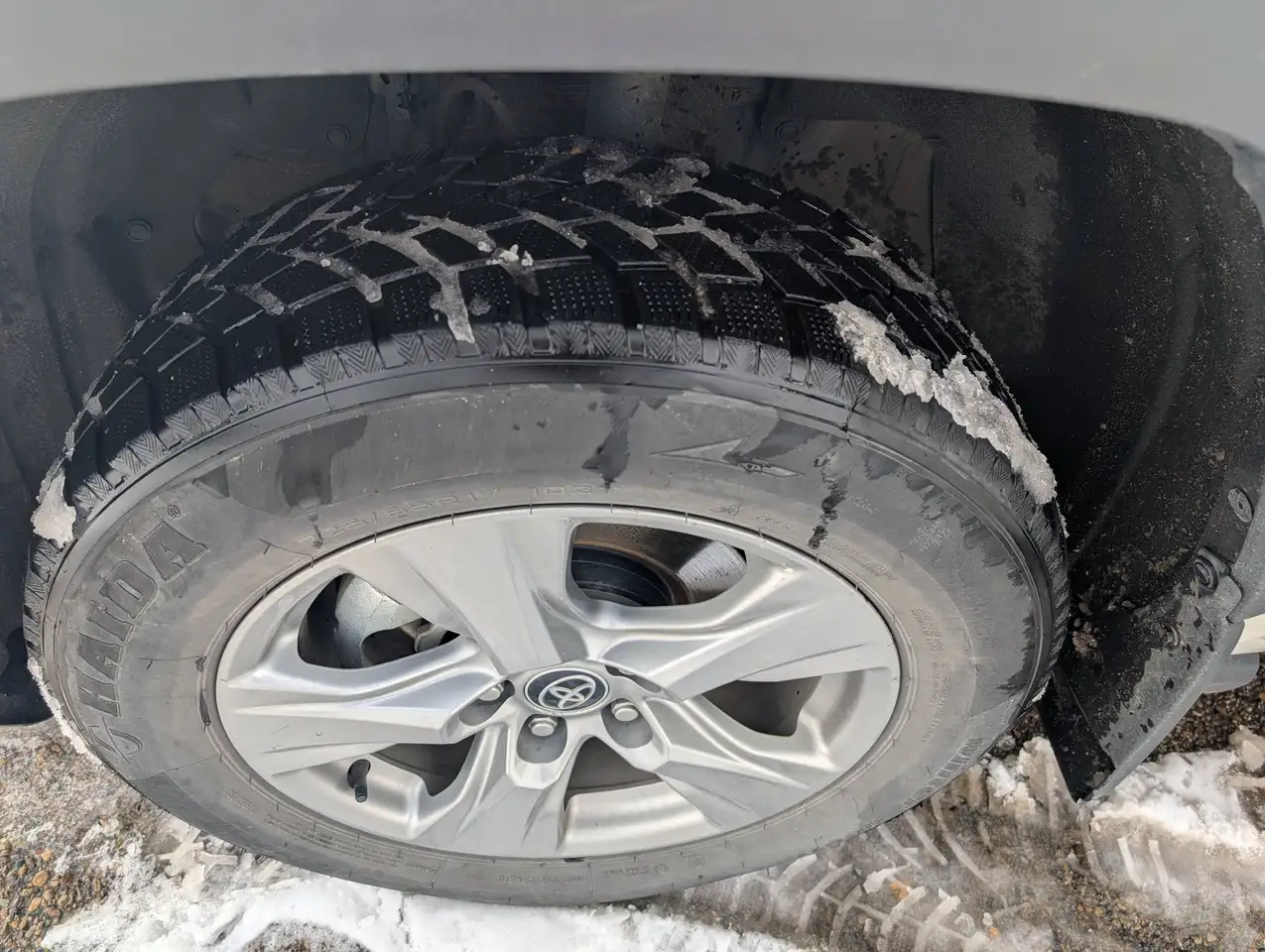 Toyota RAV 4 снимка Toyota RAV 4