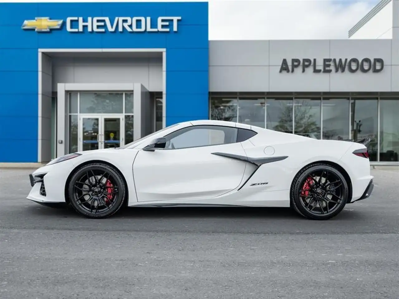 Chevrolet Corvette снимка Chevrolet Corvette